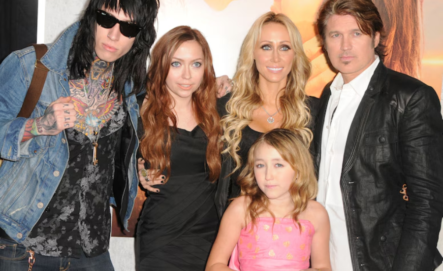 Baxter Ex Wife Tish Cyrus And Children