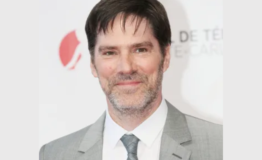 Thomas Gibson Early Life