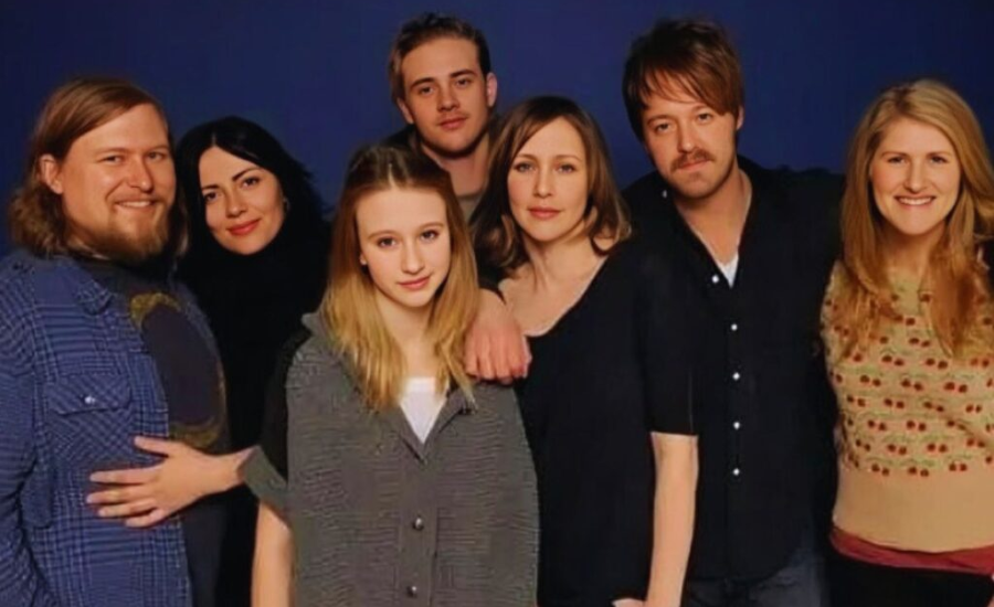 Victor Farmiga Family